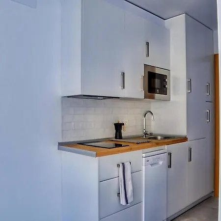 Apartment In Conil Near Scenic Beaches, Cleaning Included