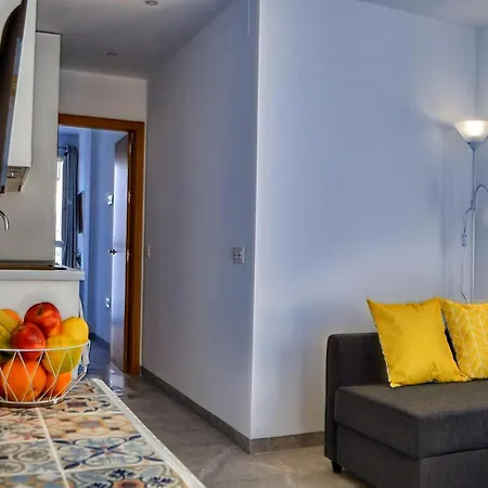 Apartment In Conil Near Scenic Beaches, Cleaning Included